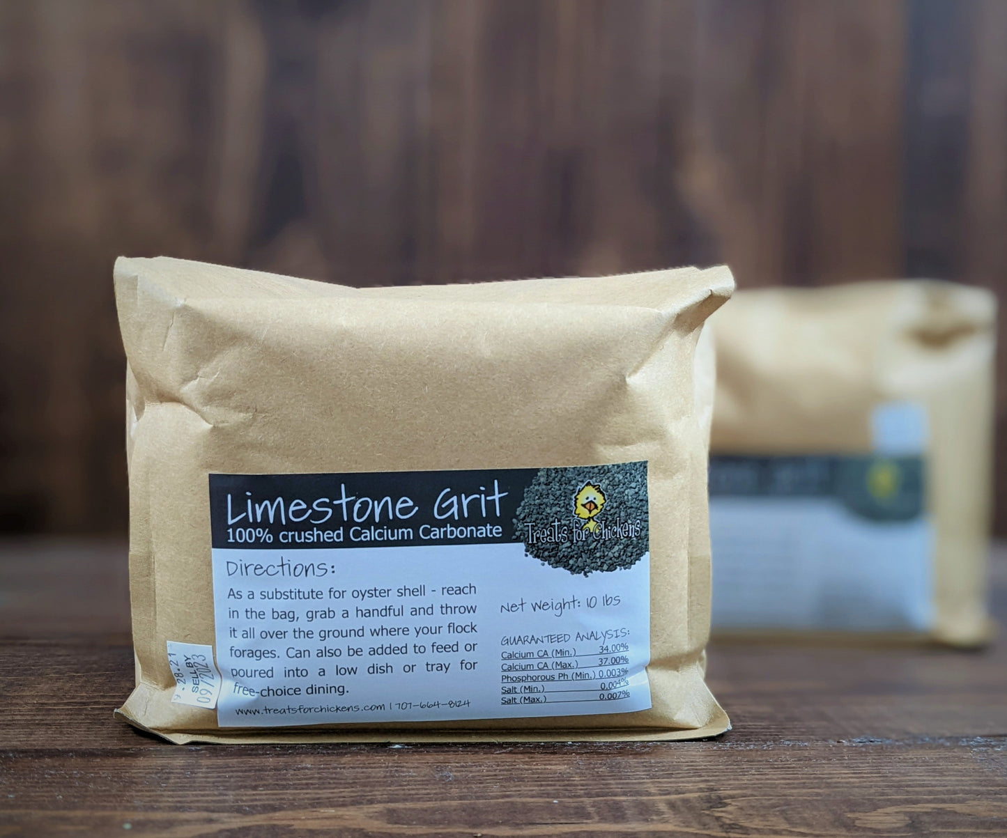 
                  
                    Free-Shipping Limestone Grit 100% Calcium Carbonate supplement. Organic Ingredients Treats for Chickens treats, supplements, herbal nesting box blend, + poultry care. Backyard Chicken Parents flock to Treats for Chickens to treat their pet chickens + poultry. Est 2009 by Dawn in Sonoma County, California, USA. TFC. Shop for Chicken Treats for Chickens.
                  
                